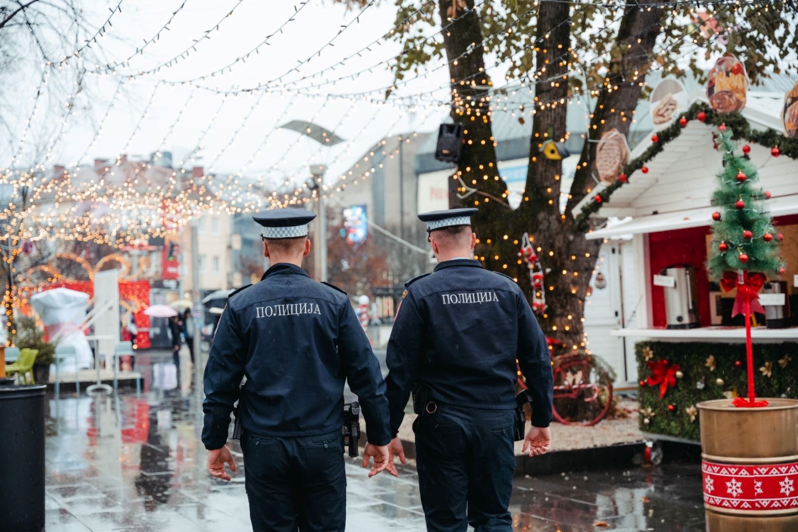 Pojačane mjere MUP-a za praznike – apel građanima da mirno proslave Novu Godinu